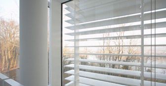 Белизна и свет: прозрачная архитектура современных фасадов 3
