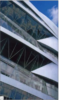 Применение трехмерного фасадного строительства при возведении музея Mercedes−Benz в Штутгарте 4