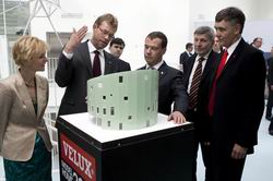 Президент России посетил энергоэффективное здание будущего «Зеленый Маяк»  